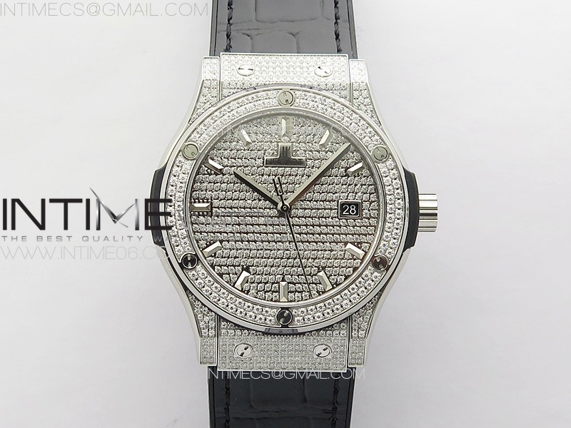 CLASSIC FUSION 42MM SS PAVED DIAMONDS CASE AND BEZEL B50F PAVED DIAMONDS DIAL ON BLACK GUMMY STRAP A2892