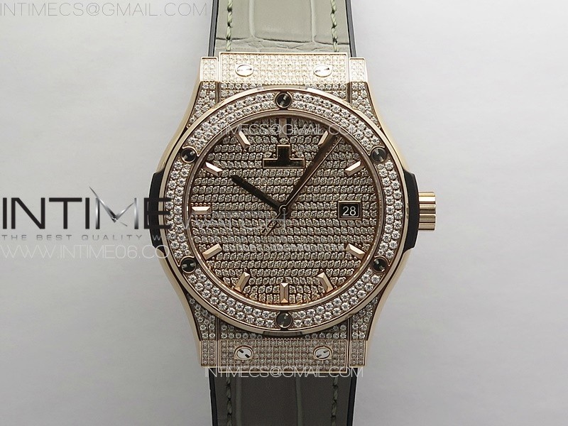 CLASSIC FUSION 42MM RG PAVED DIAMONDS CASE AND BEZEL B50F PAVED DIAMONDS DIAL ON BLUE GUMMY STRAP A2892